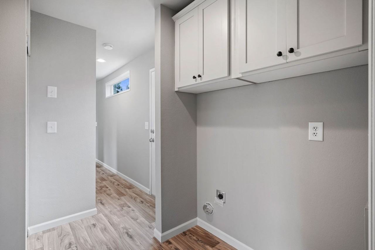 Modern 2 Bedroom, 1 Bathroom Home – New Community, Standalone Units - Photo 4 of 9