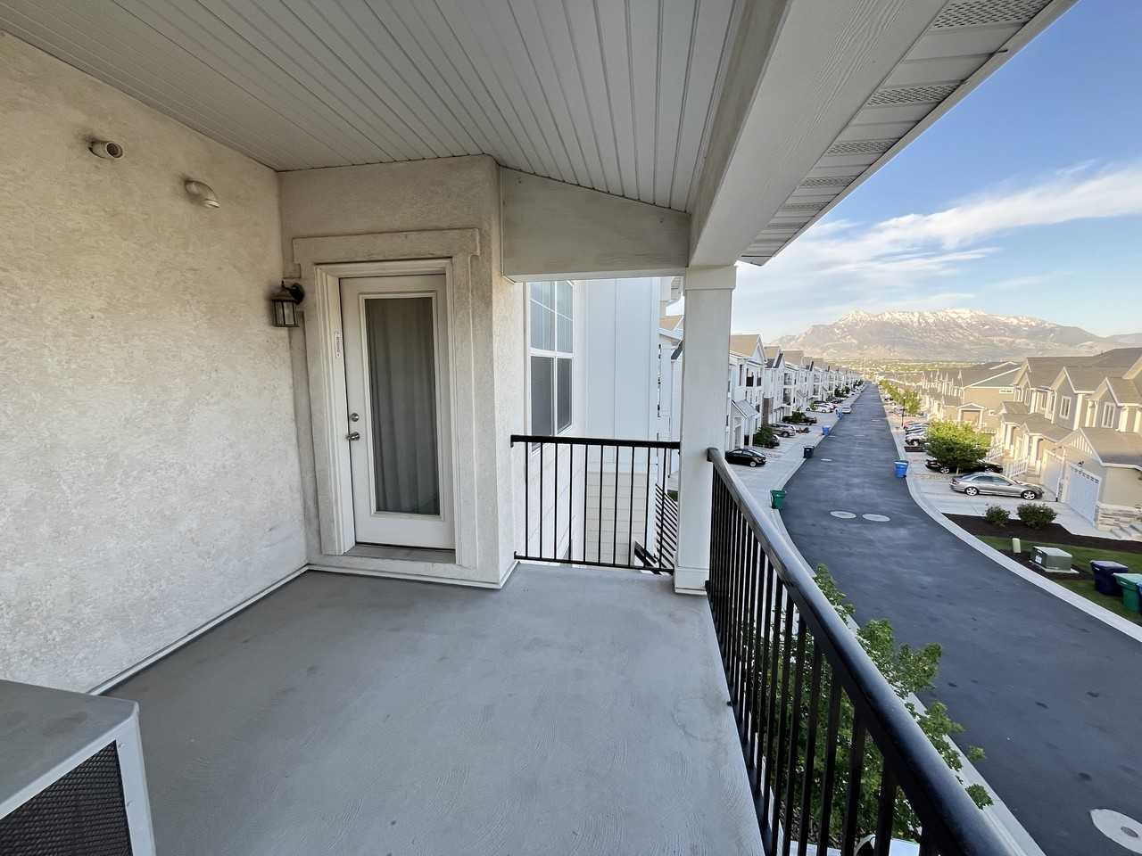 4336 W 1850 N - Photo 6 of 23