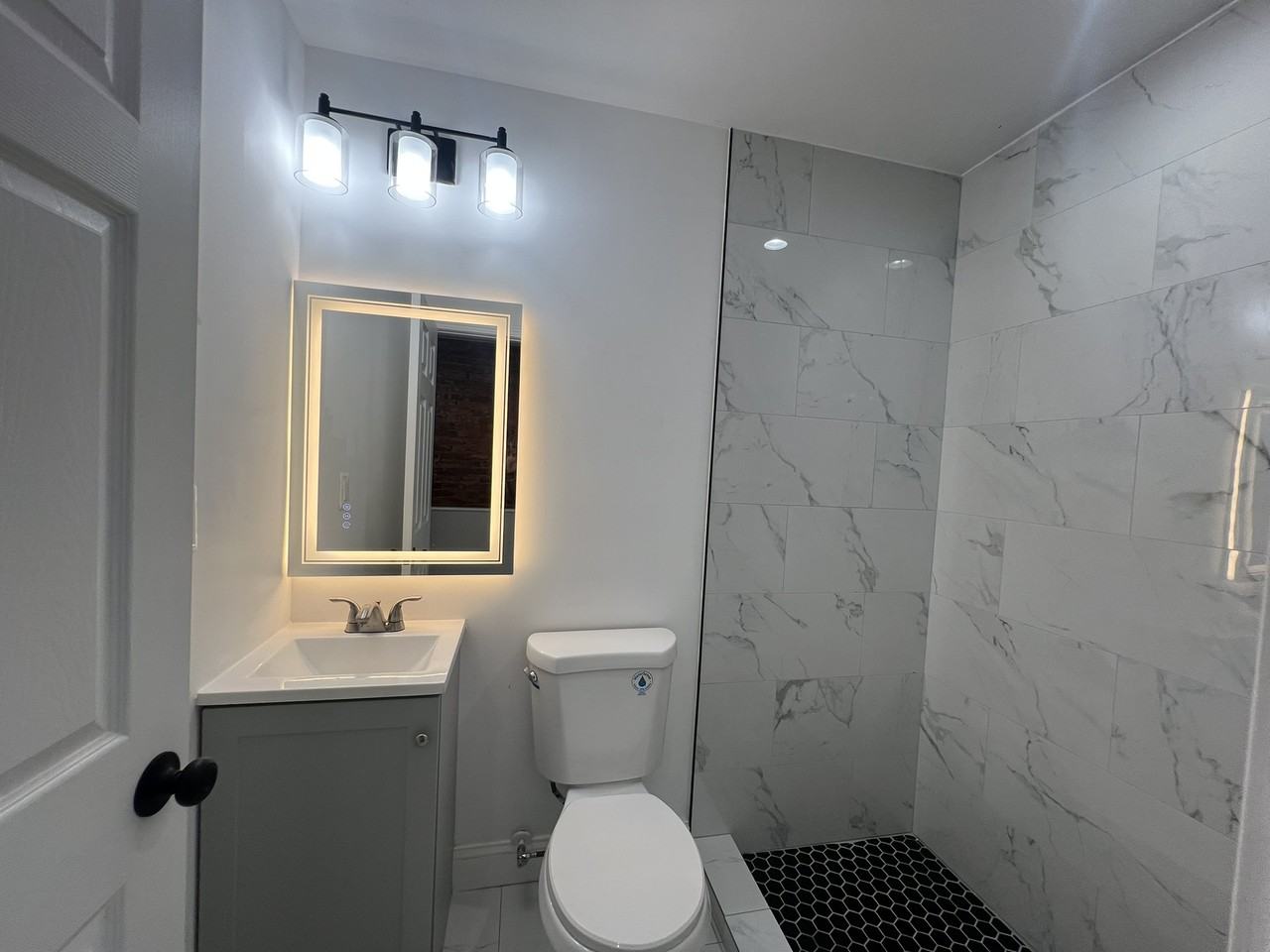 406 N Belnord Ave #1 - Photo 5 of 7