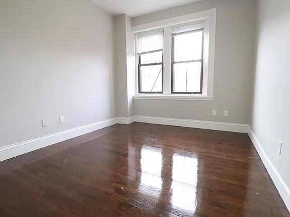 26 Jfk St - Photo 3 of 6