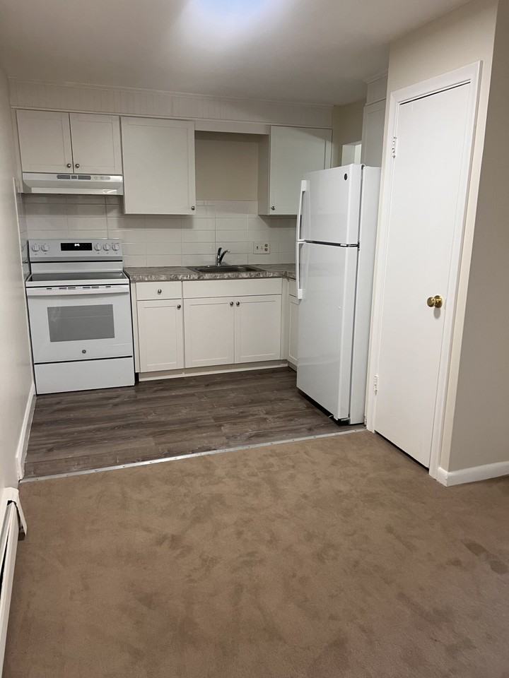 Gardner St #2-7 - Photo 5 of 8