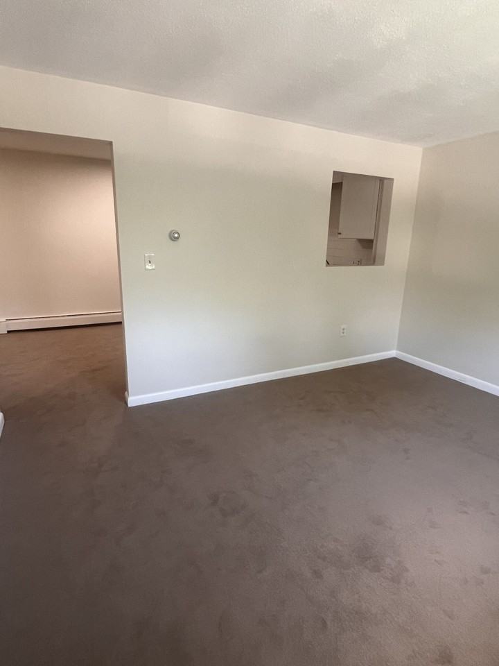 Gardner St #2-7 - Photo 6 of 8