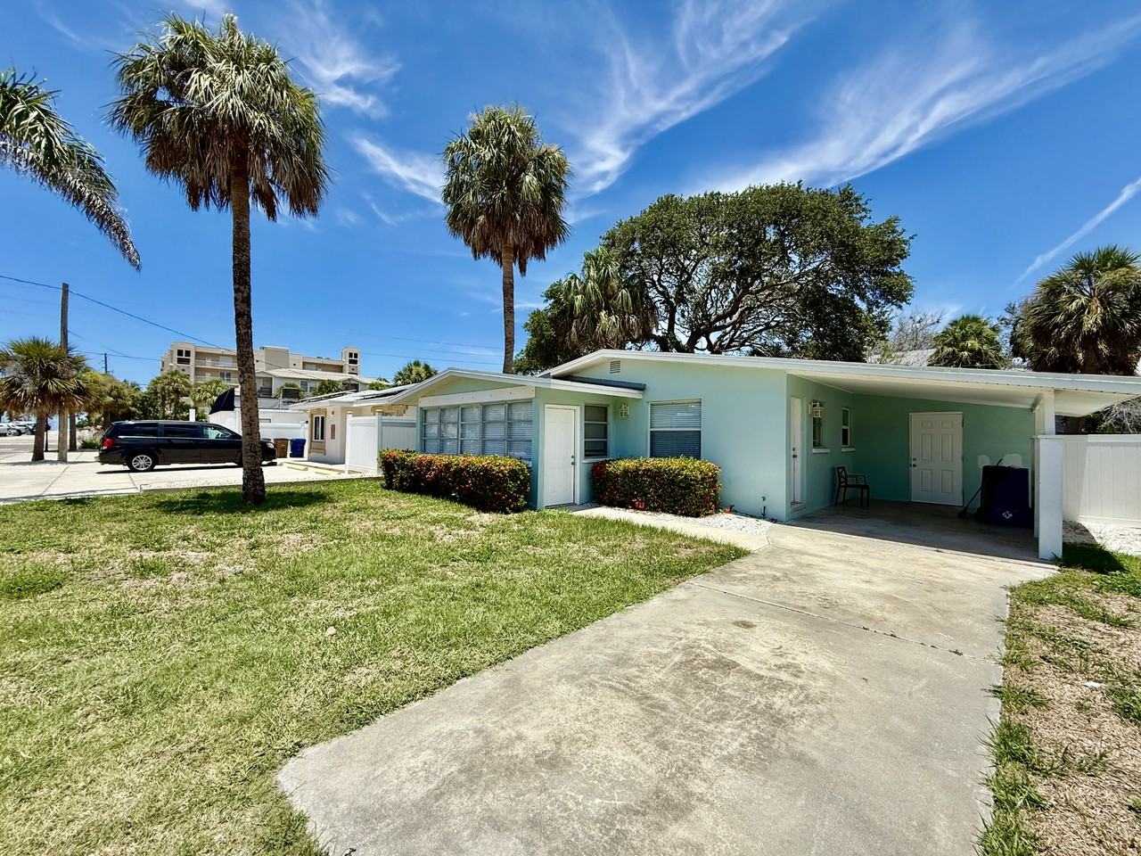 104 15th Ave - Photo 2 of 31