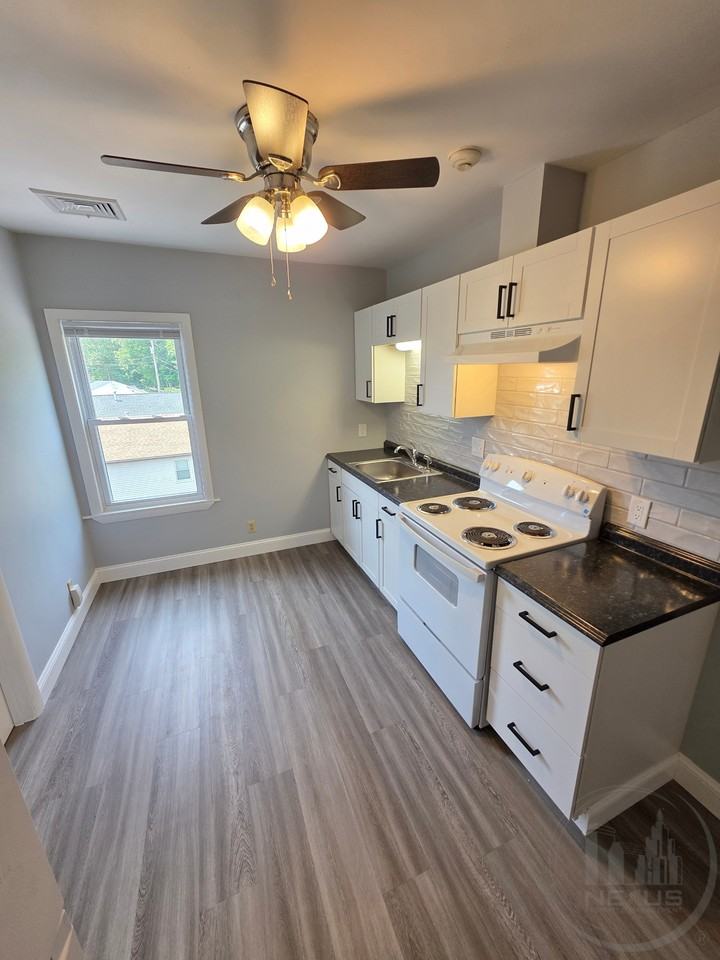 9-11 River St - Photo 2 of 10