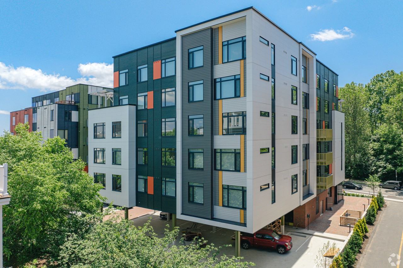 605 Concord Ave #607 - Photo 6 of 13