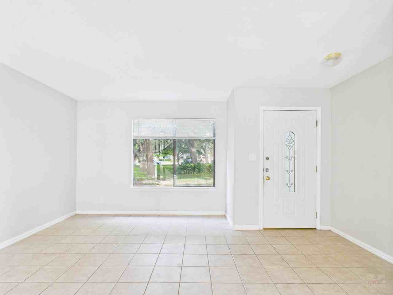 9520 Quail Village Ln - Photo 5 of 50