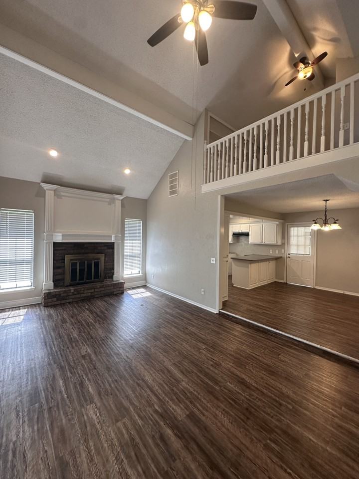 4200 Nw 53rd St - Photo 3 of 20