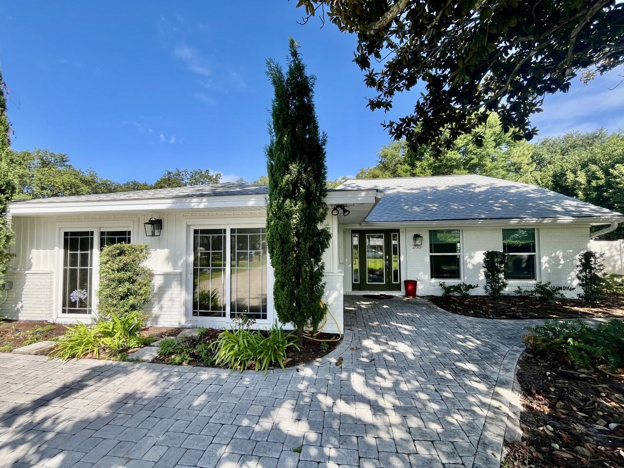 205 Florida Ave - Photo 2 of 49