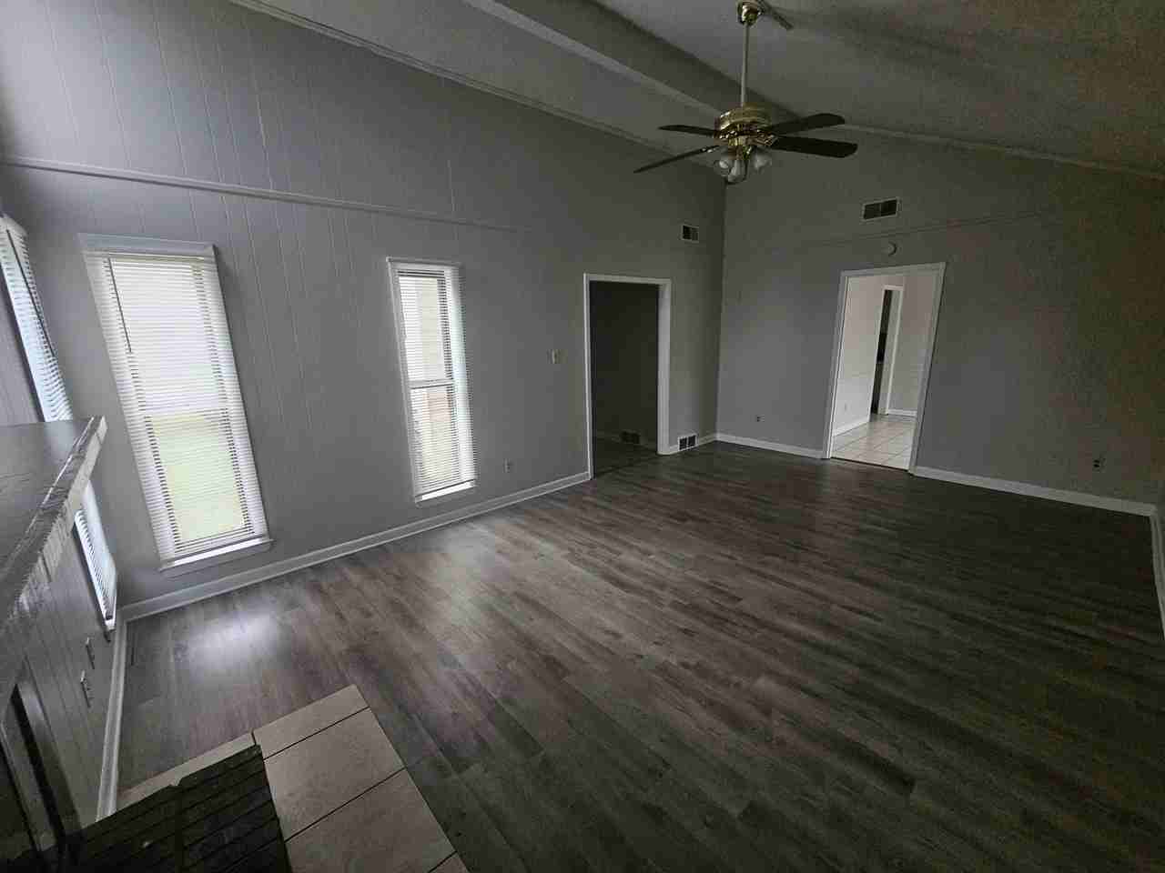 4074 Silverleaf Cv - Photo 3 of 20