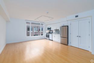 608 Concord Ave - Photo 1 of 1