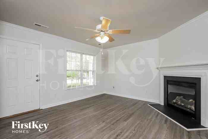 3815 Eagles View Ct - Photo 2 of 15