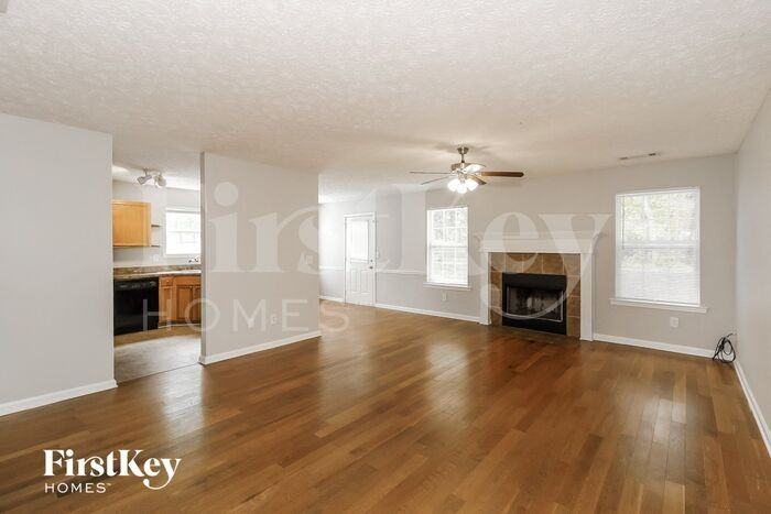 7457 Dogwood Trl - Photo 3 of 15