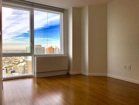 Rockwell Pl #17H - Photo 4 of 20