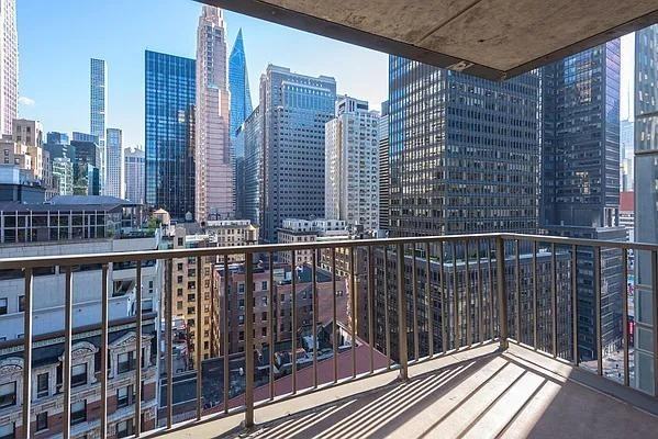 W 55th St #29F - Photo 2 of 11