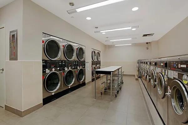 W 55th St #8F - Photo 6 of 20