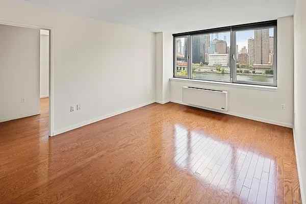 Main St #4F - Photo 2 of 20