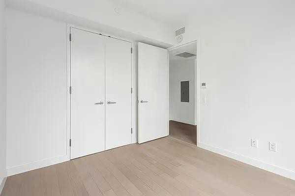 Livingston St #2206 - Photo 4 of 10