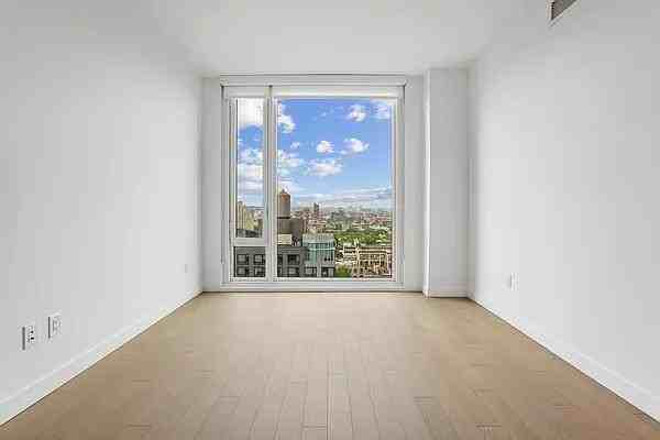 Livingston St #1907 - Photo 2 of 10