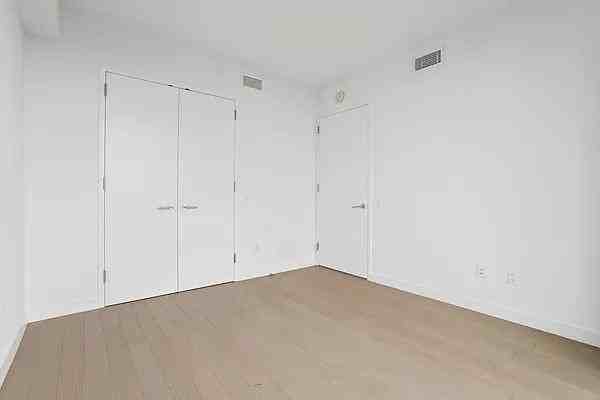 Livingston St #1907 - Photo 5 of 10