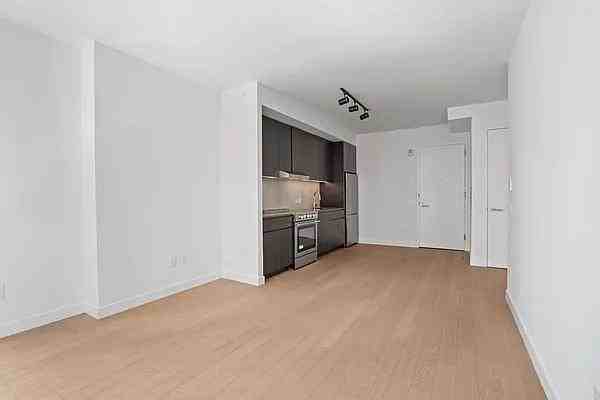 Livingston St #1004 - Photo 2 of 7