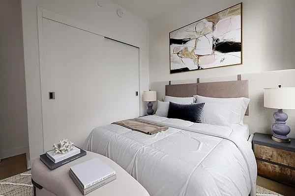 10th Ave #31M - Photo 5 of 20