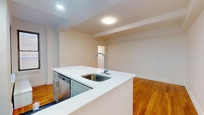 E 38th St #8A - Photo 3 of 20