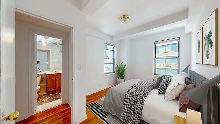 E 38th St #14I - Photo 3 of 20