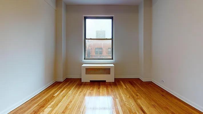 E 38th St #6B - Photo 5 of 20