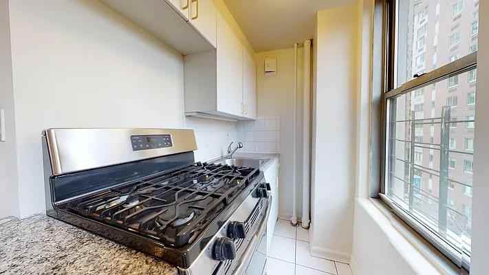 E 38th St #6B - Photo 6 of 20