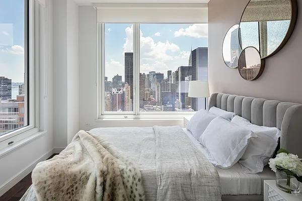 E 54th St #33B - Photo 7 of 20