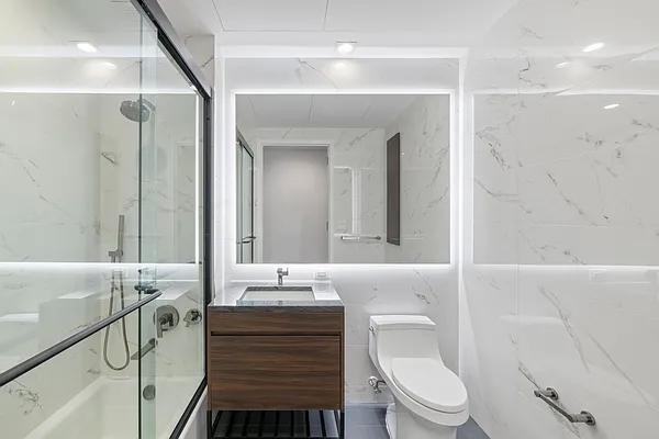 E 54th St #9A - Photo 6 of 20