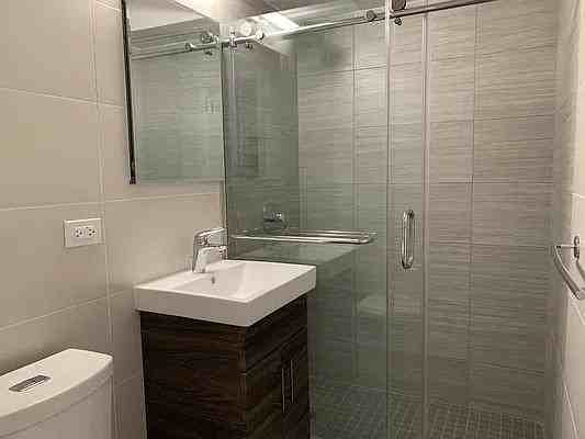 E 51st St #002H - Photo 6 of 20