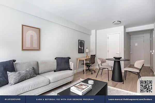 E 51st St #2F - Photo 4 of 20