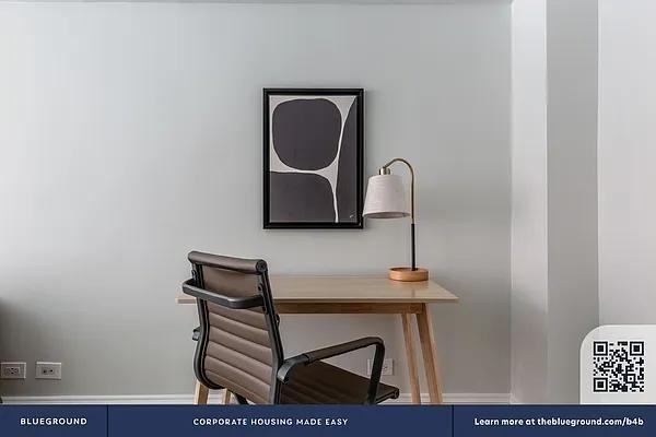 E 51st St #2F - Photo 5 of 20