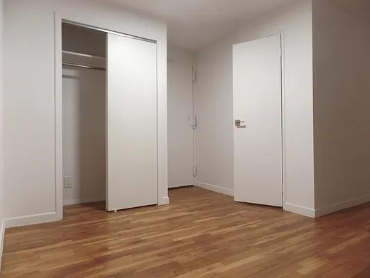 E 54th St #3H - Photo 4 of 16