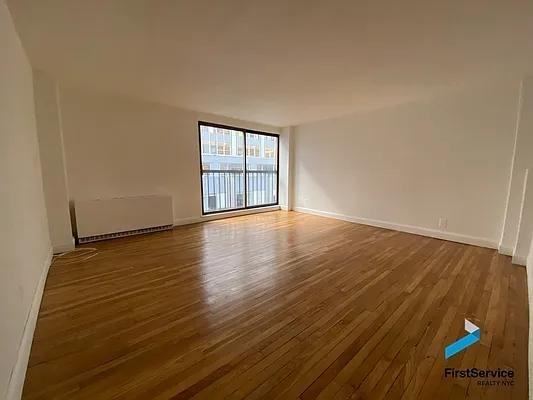 E 54th St #7G - Photo 7 of 20