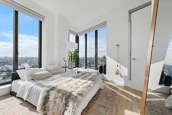 Vanderbilt Ave #545-19I - Photo 7 of 20