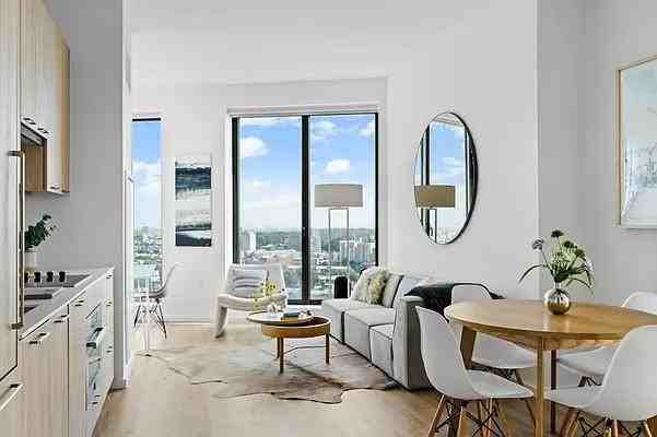 Vanderbilt Ave #545-18I - Photo 3 of 20