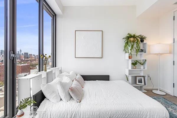 Vanderbilt Ave #545PH3E - Photo 4 of 20