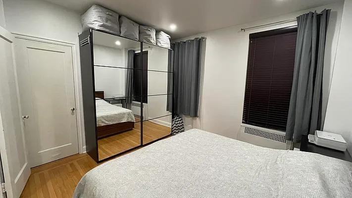 W 54th St #8G - Photo 4 of 13