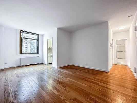 Park Ave #20M - Photo 2 of 20