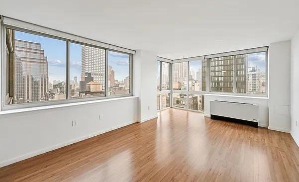 W 38th St #17J - Photo 2 of 20