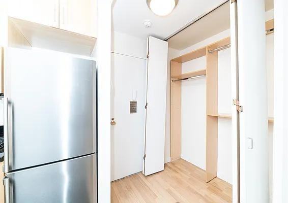 E 36th St #2E - Photo 4 of 13