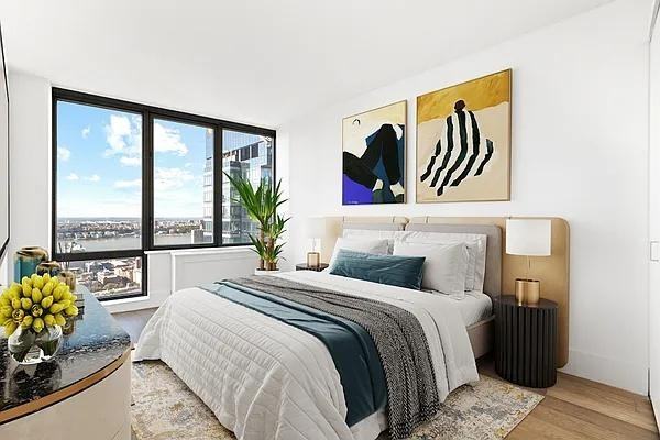 W 47th St #47A - Photo 6 of 20