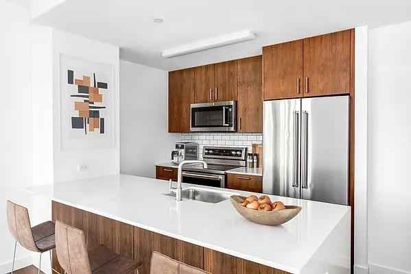 Nassau St #31E - Photo 2 of 14