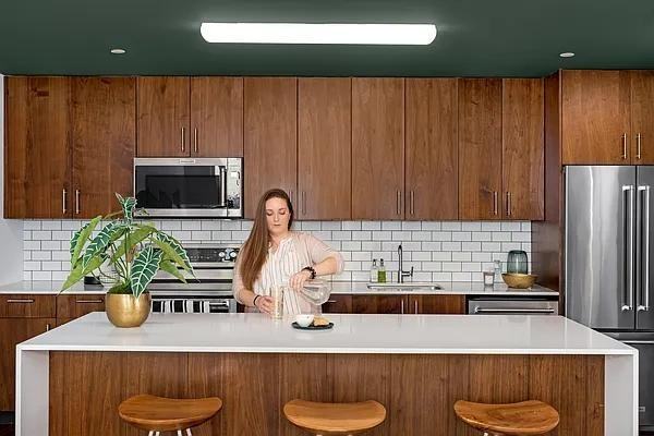 Nassau St #9E - Photo 2 of 11