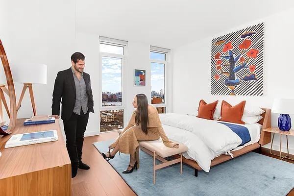 Nassau St #9E - Photo 3 of 11