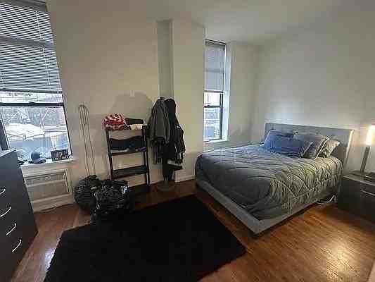 E 31st St #PHD - Photo 4 of 16