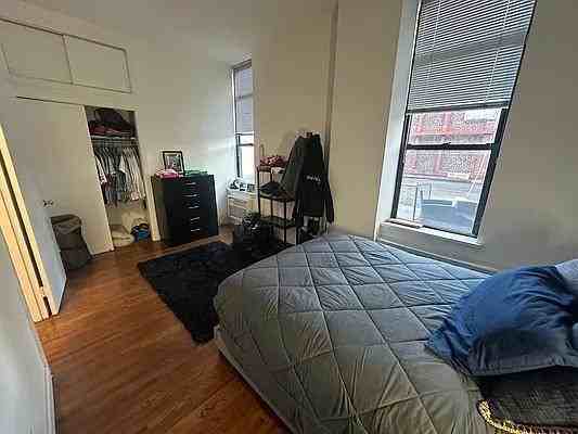 E 31st St #PHD - Photo 5 of 16