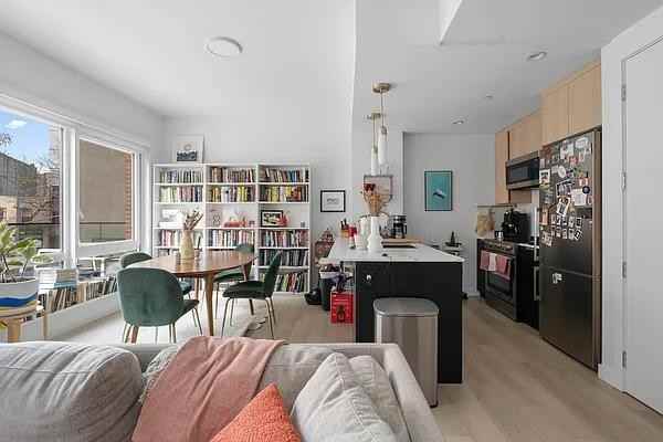 Downing St #2F - Photo 3 of 20